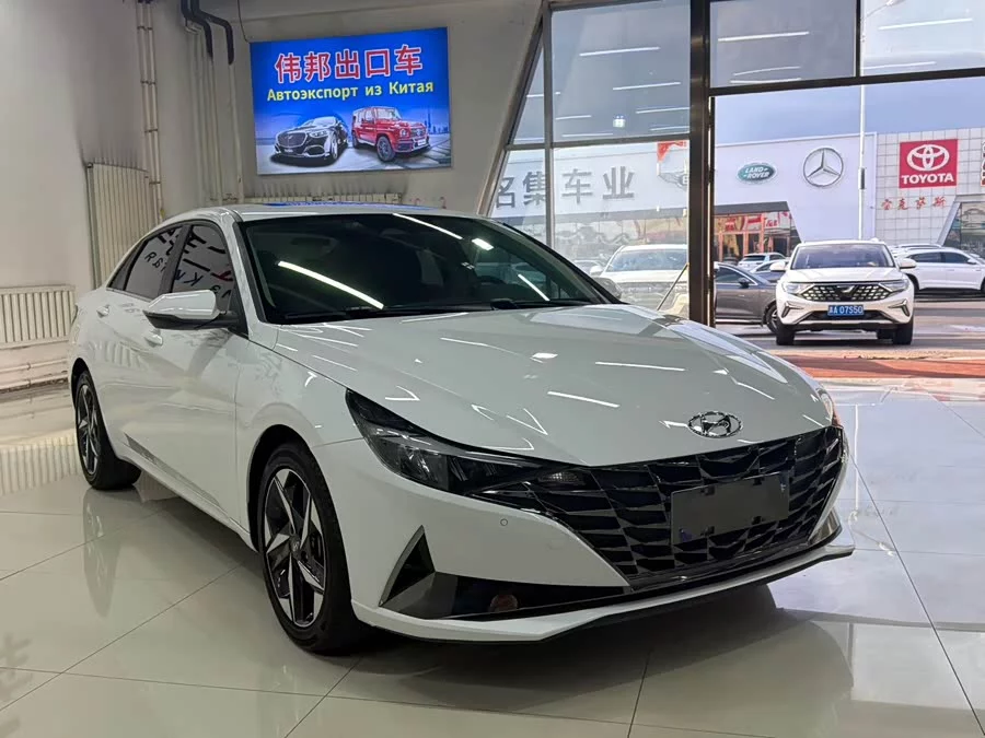 Hyundai Elantra