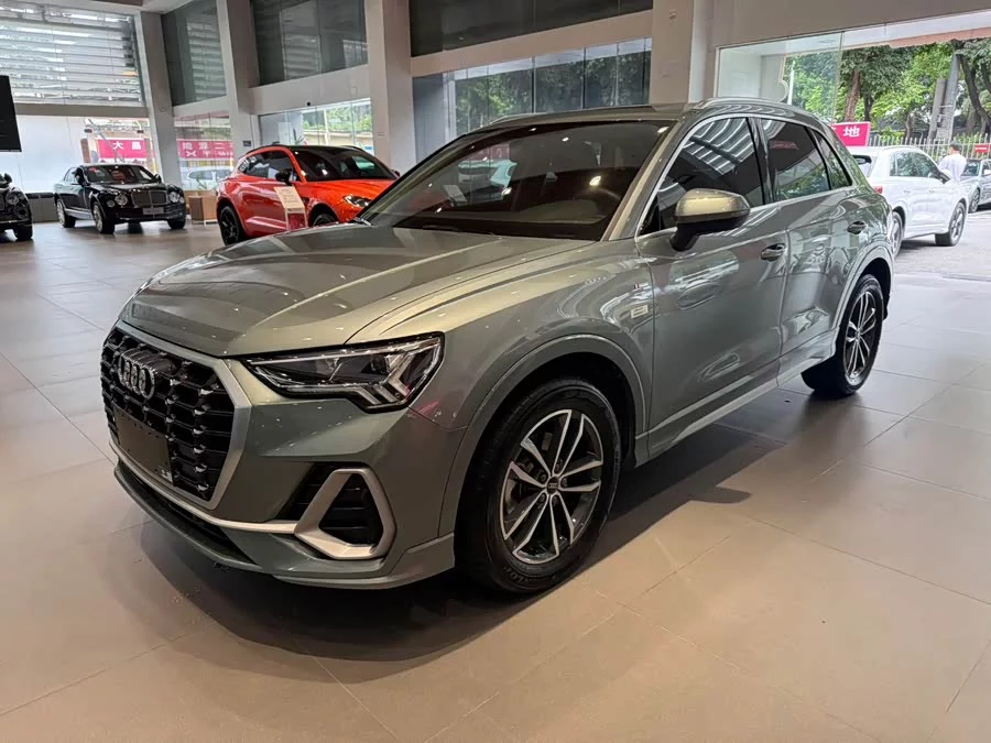 Audi Q3