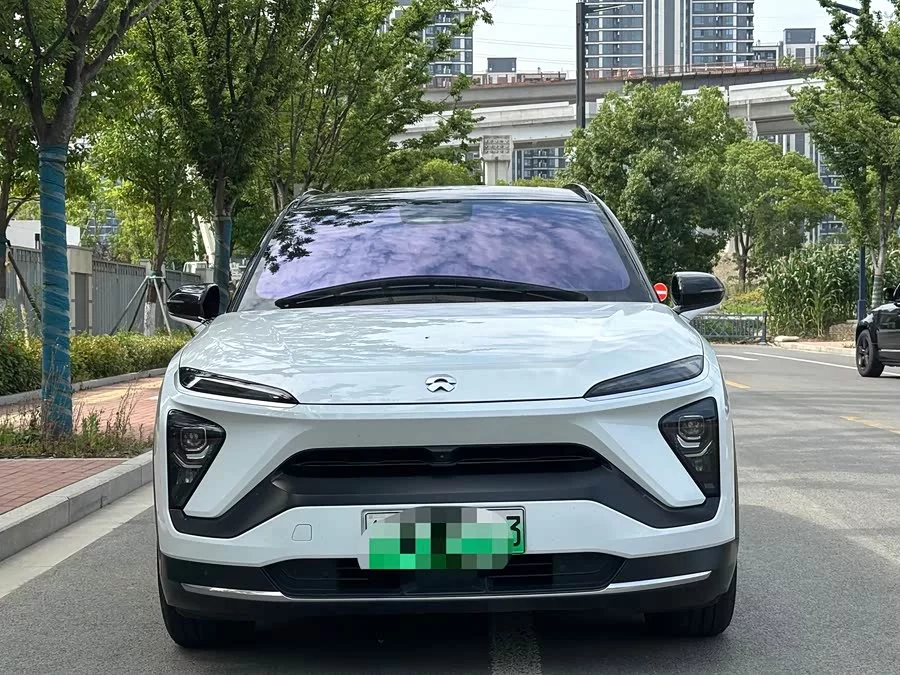 NIO ES6