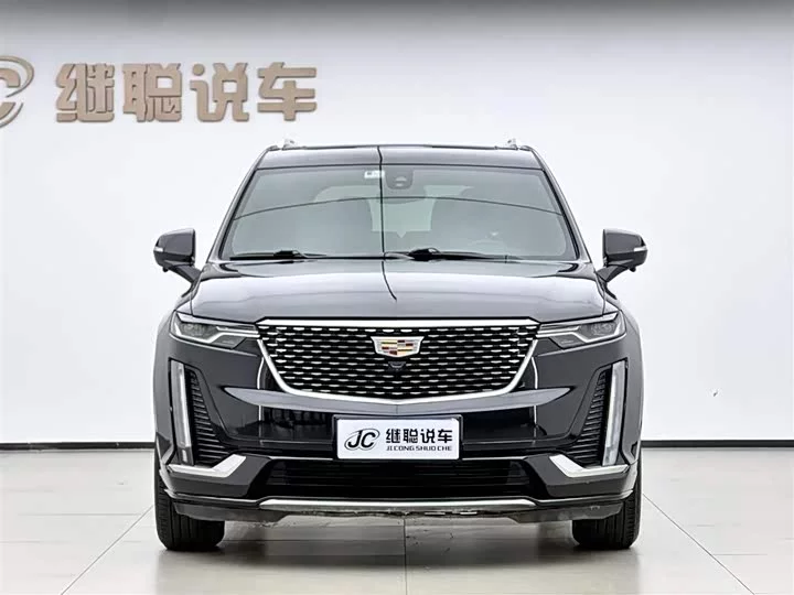 Cadillac XT6