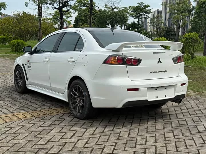 Mitsubishi Winged God