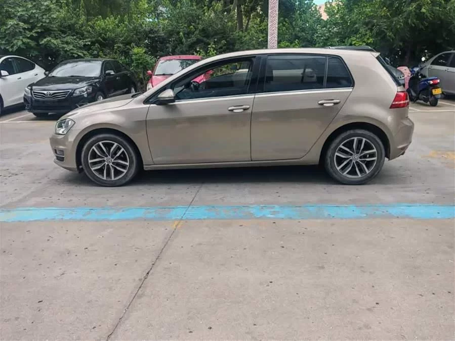 Volkswagen golf