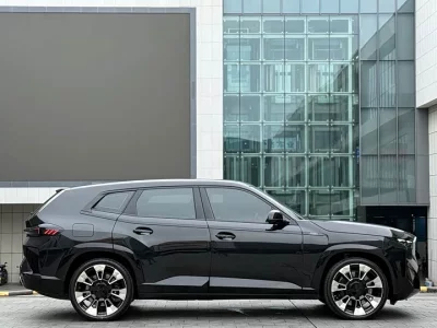 BMW XM