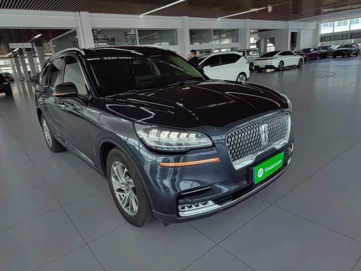 Lincoln aviator