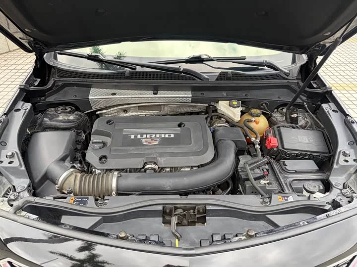 Cadillac XT4