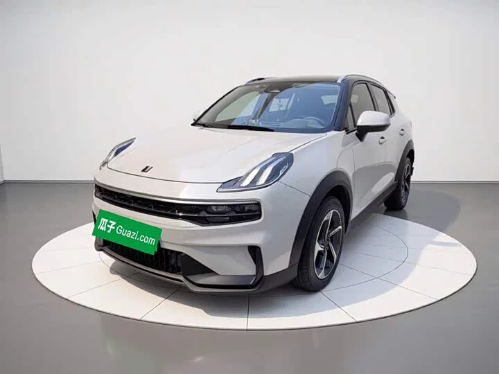 Lynk & Co 06 EM-P