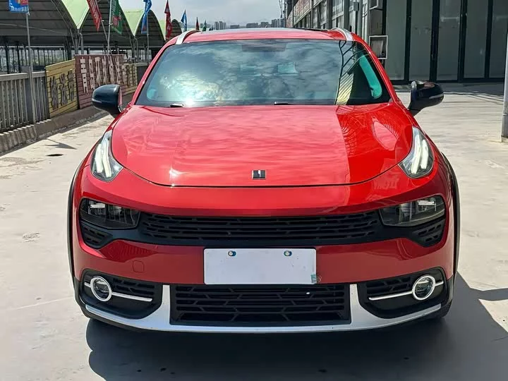 Lynk & Co 02