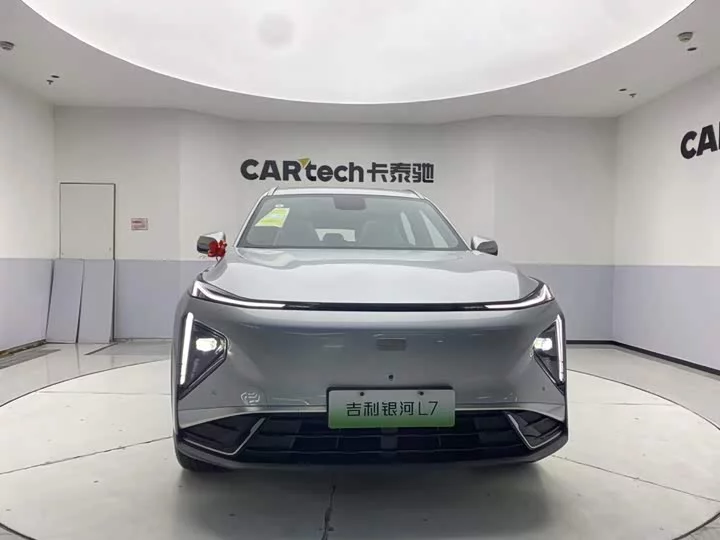 Geely Galaxy L7
