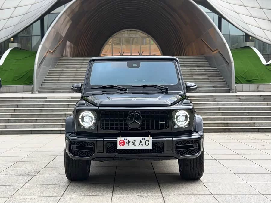 Mercedes Benz G-rated