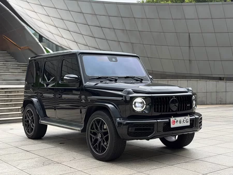 Mercedes Benz G-rated