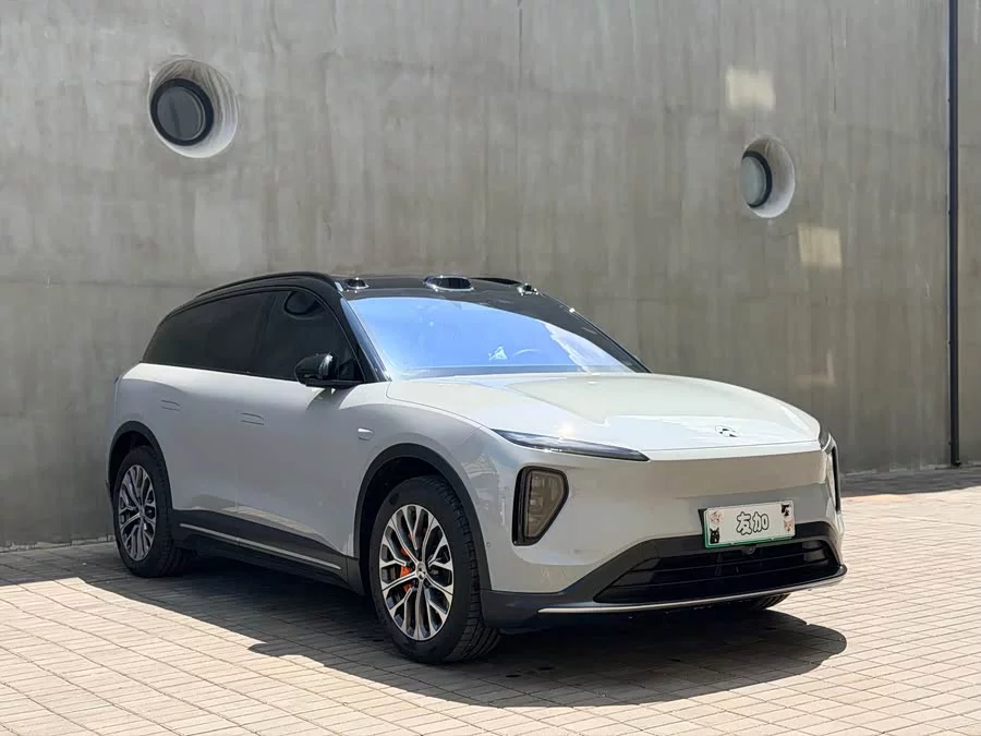 NIO ES6
