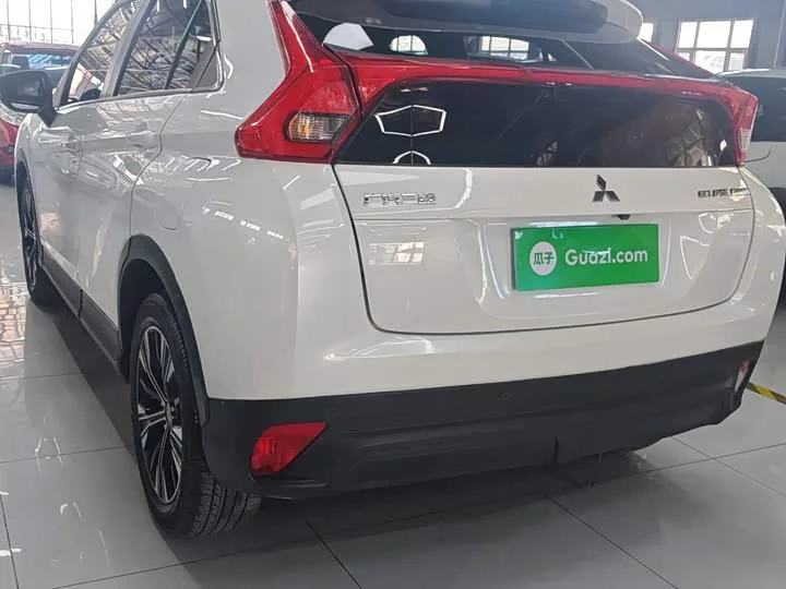 Mitsubishi Yi Ge