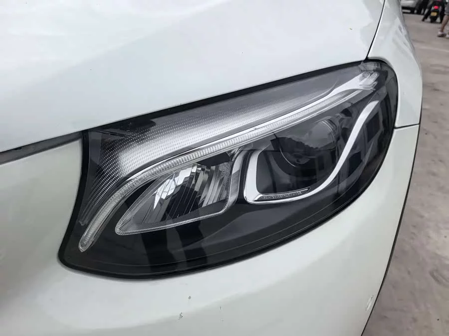 Mercedes Benz GLC