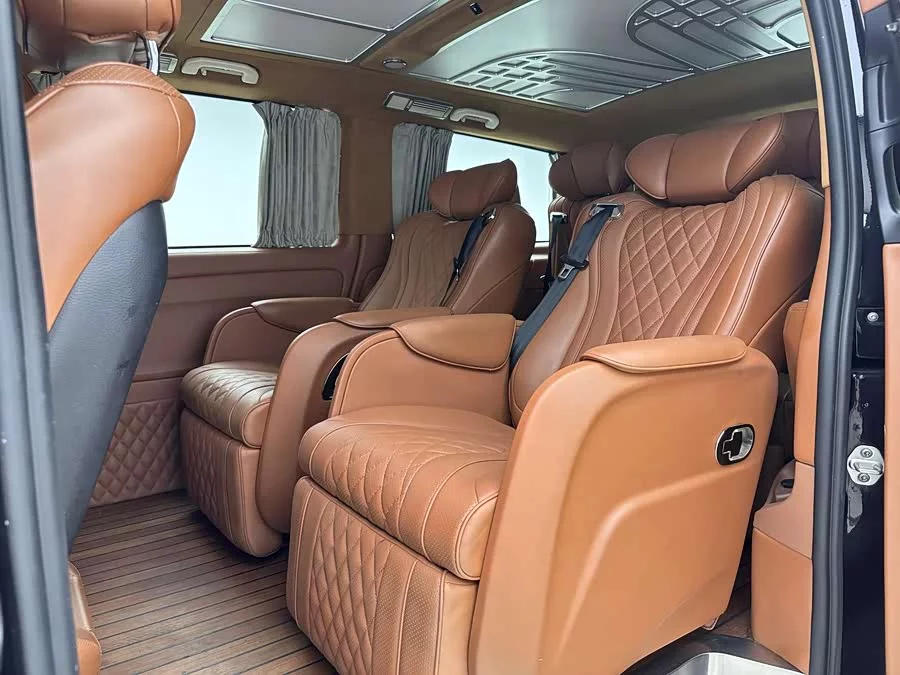 Mercedes Benz Vito