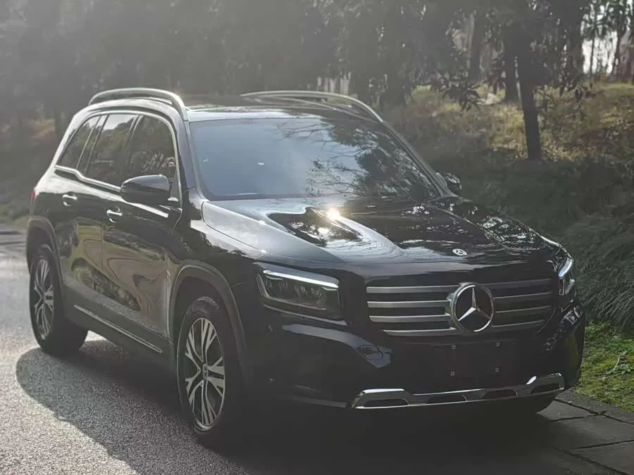 Mercedes Benz GLB