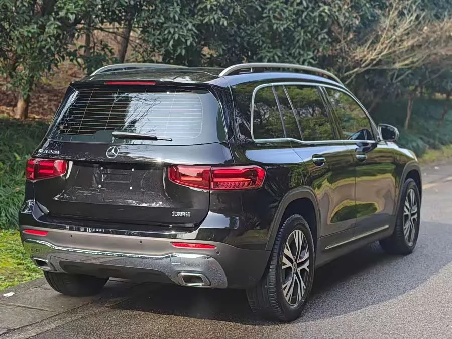 Mercedes Benz GLB