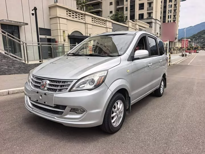 BAIC M20