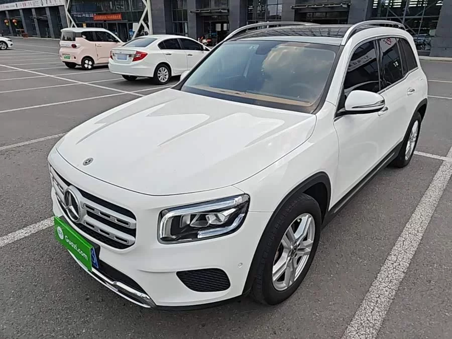 Mercedes Benz GLB