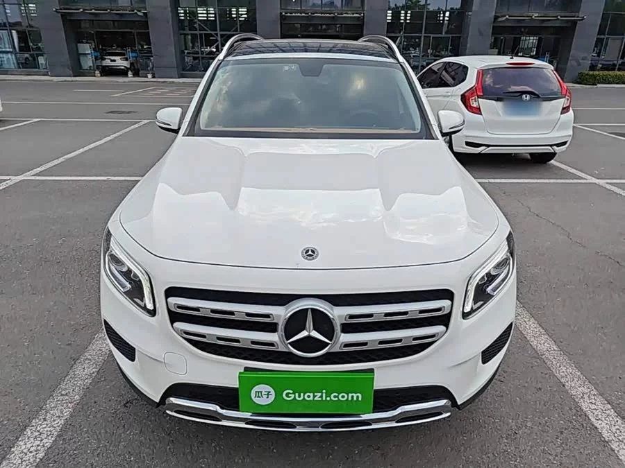 Mercedes Benz GLB