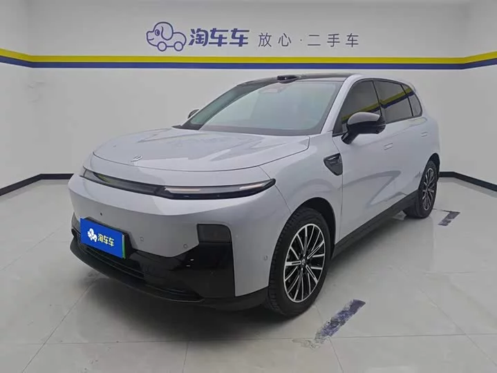 Leapmotor B10