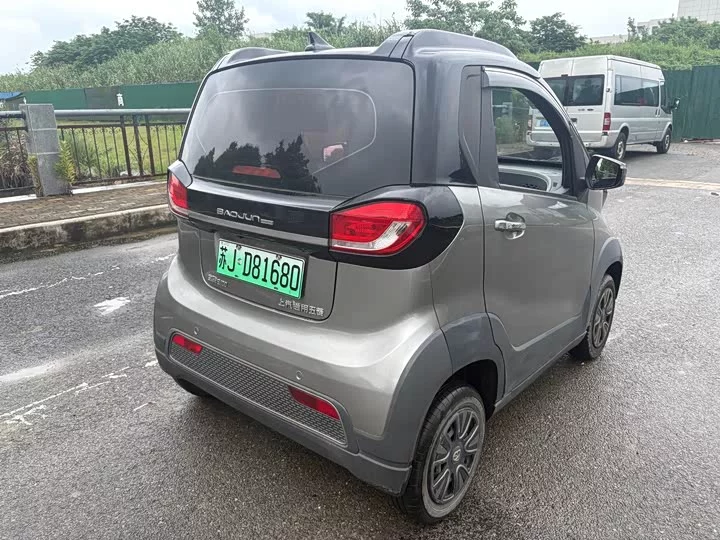 Baojun E100