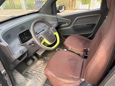 Baojun E100