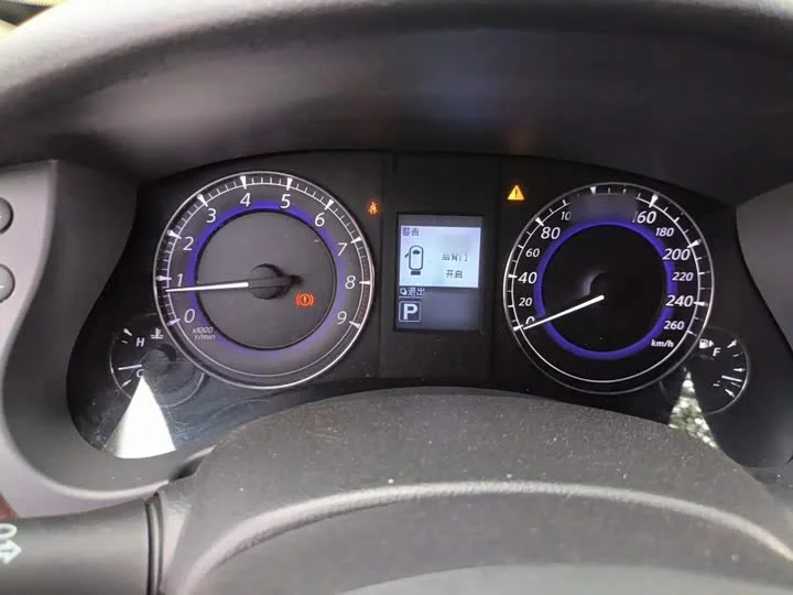 Infiniti QX50