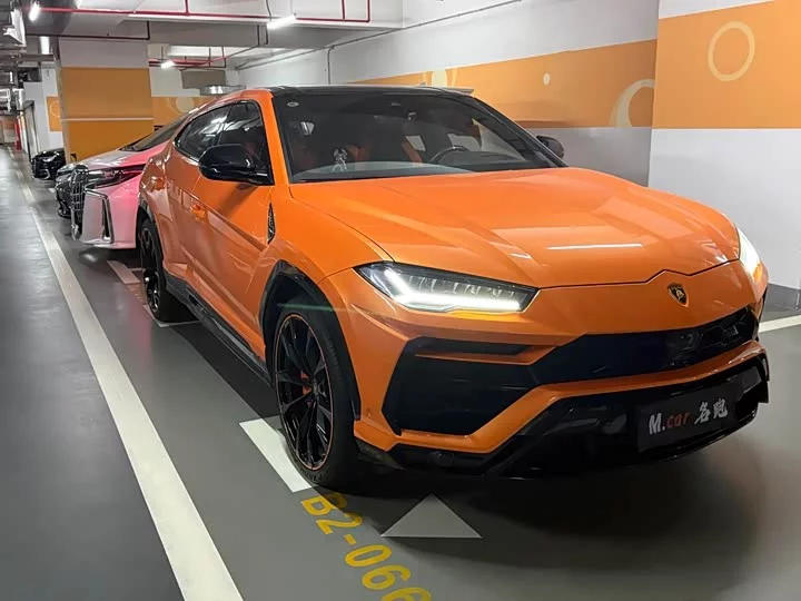 Lamborghini Urus