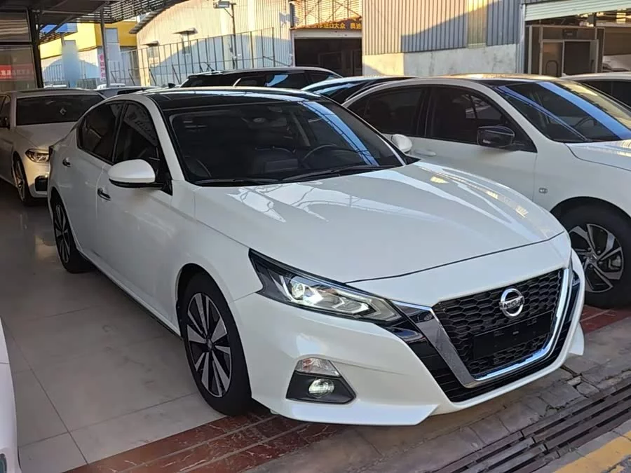 Nissan Teana