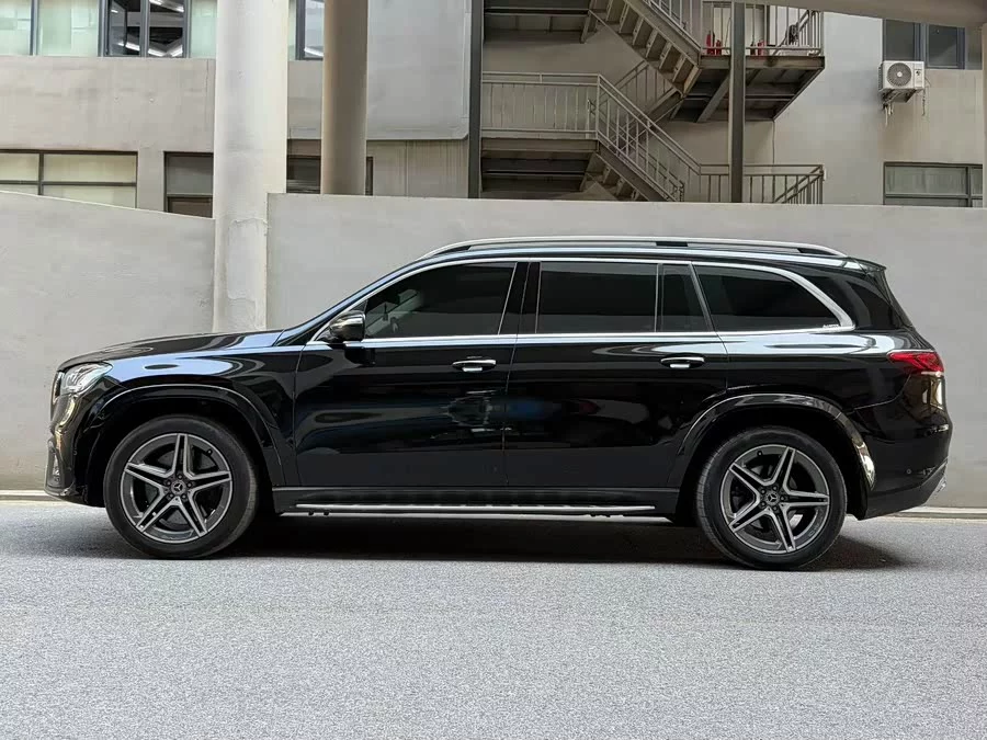 Mercedes Benz GLS