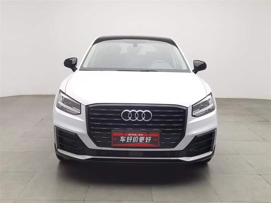 Audi Q2L
