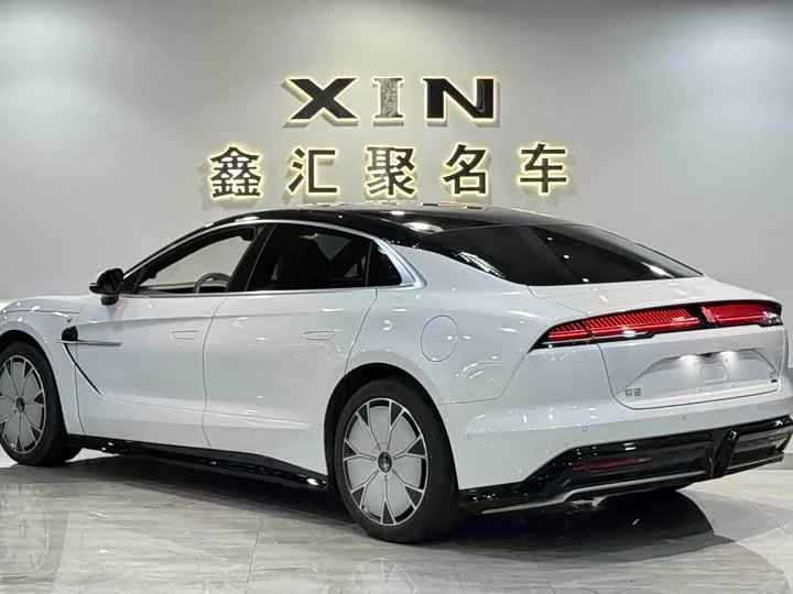 BYD U7