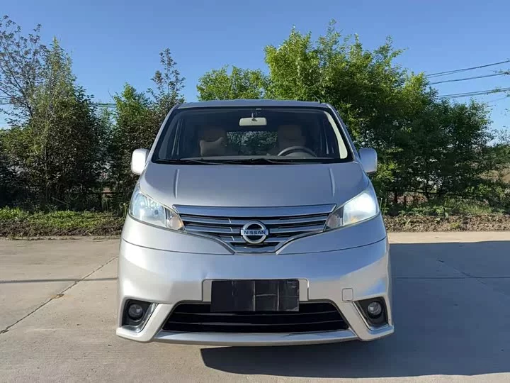 Nissan NV200