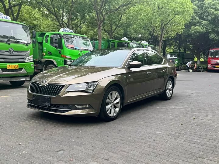 Skoda SuperB