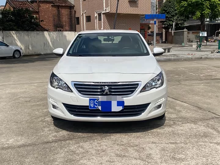 Peugeot 408