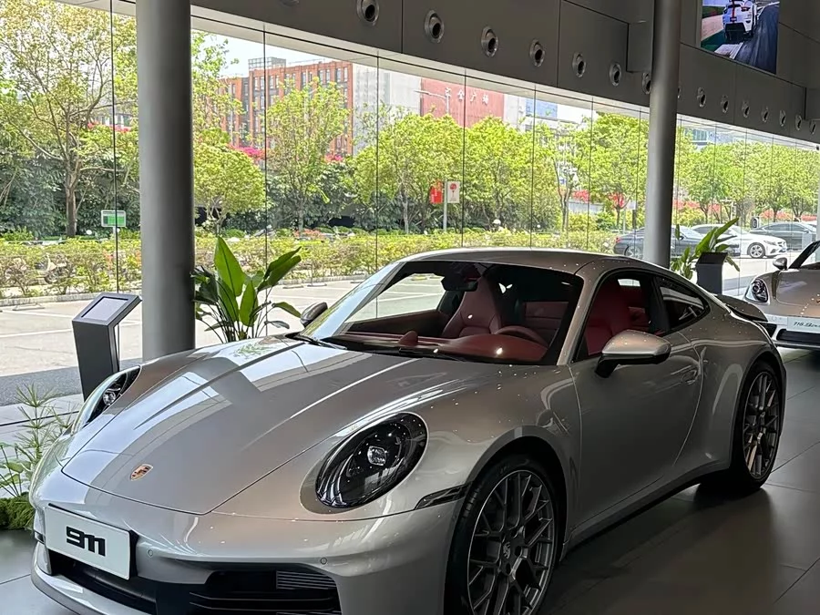 Porsche 911
