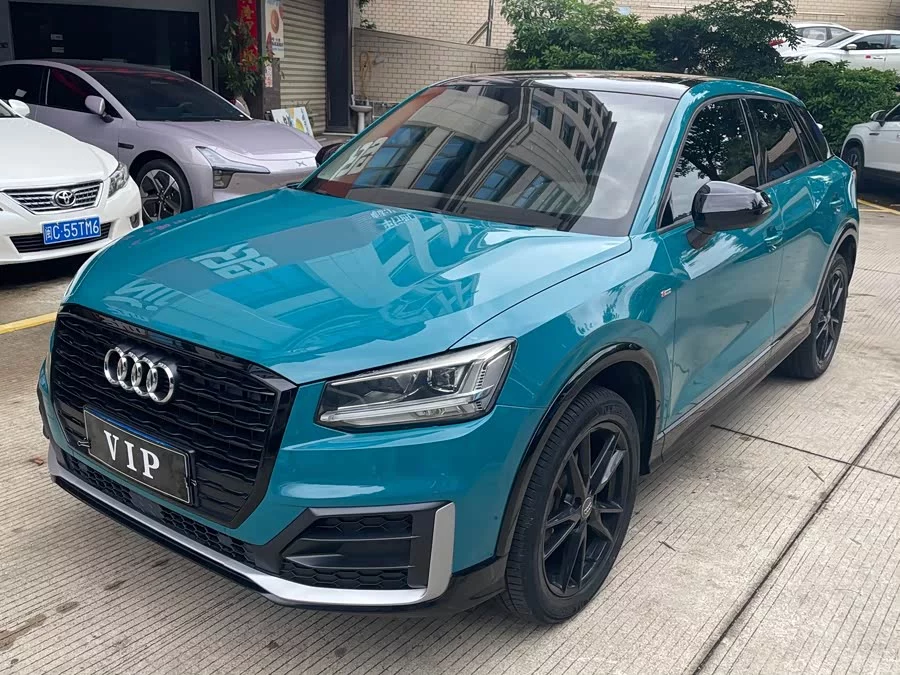 Audi Q2L