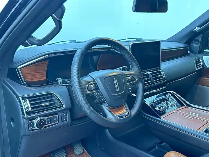 Lincoln pilot