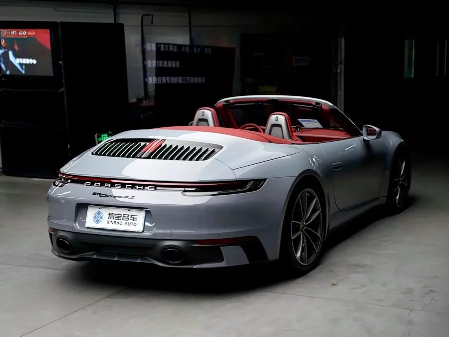 Porsche 911