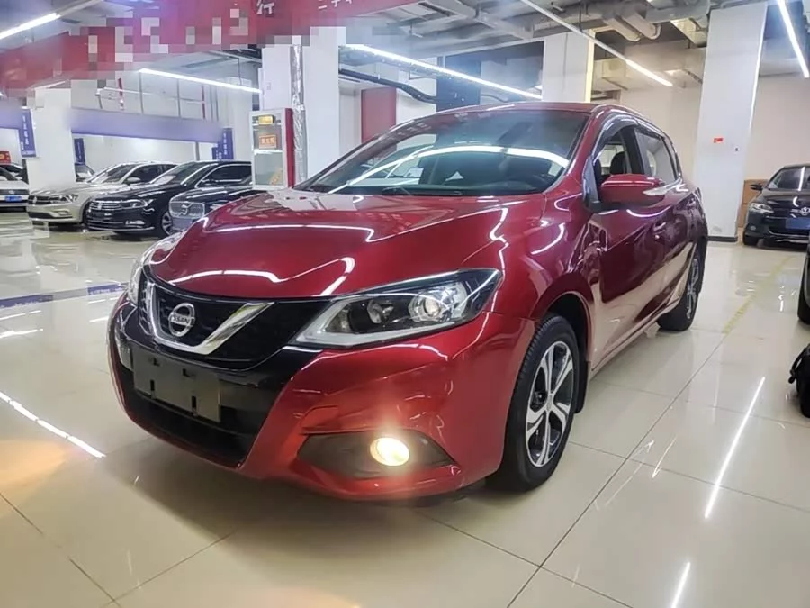 Nissan Tiida