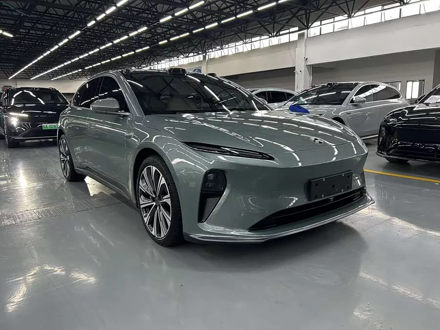 NIO ET5T