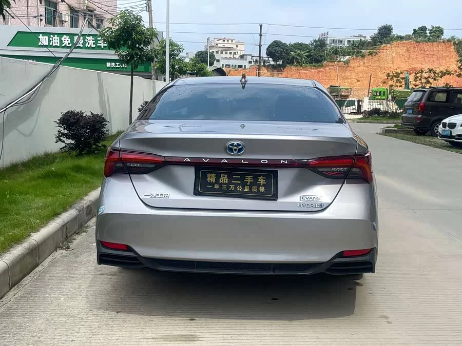 Toyota Avalon