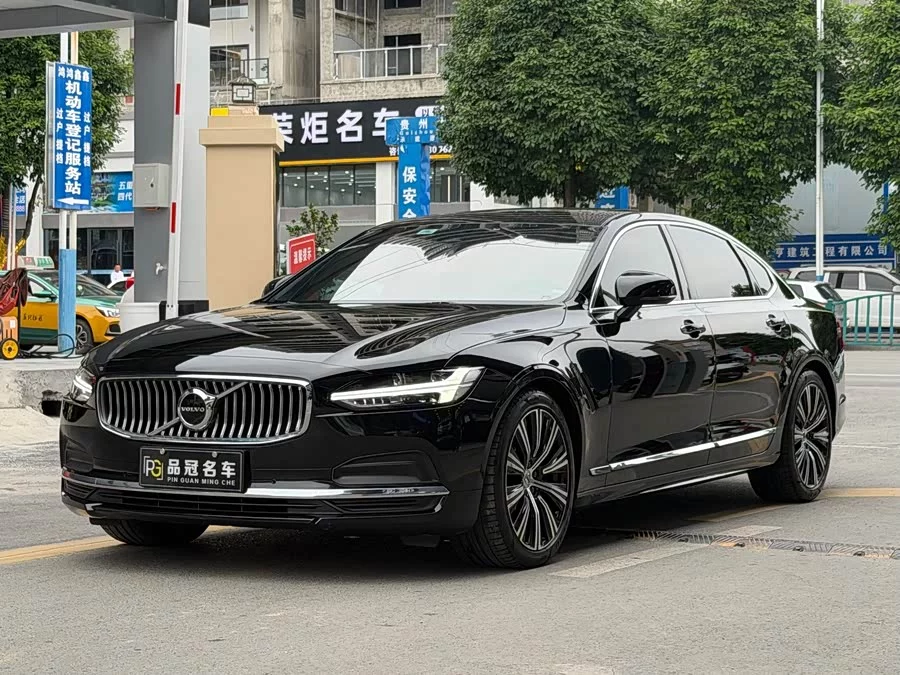 Volvo S90