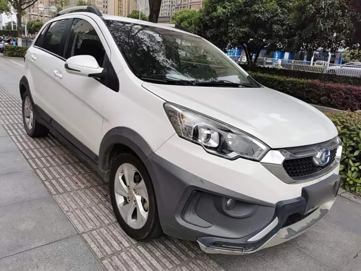BAIC Q25