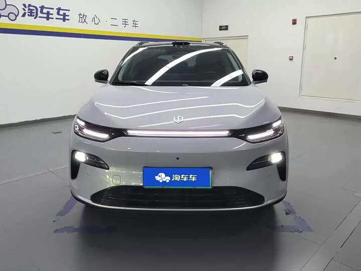 Leapmotor Zero running C11