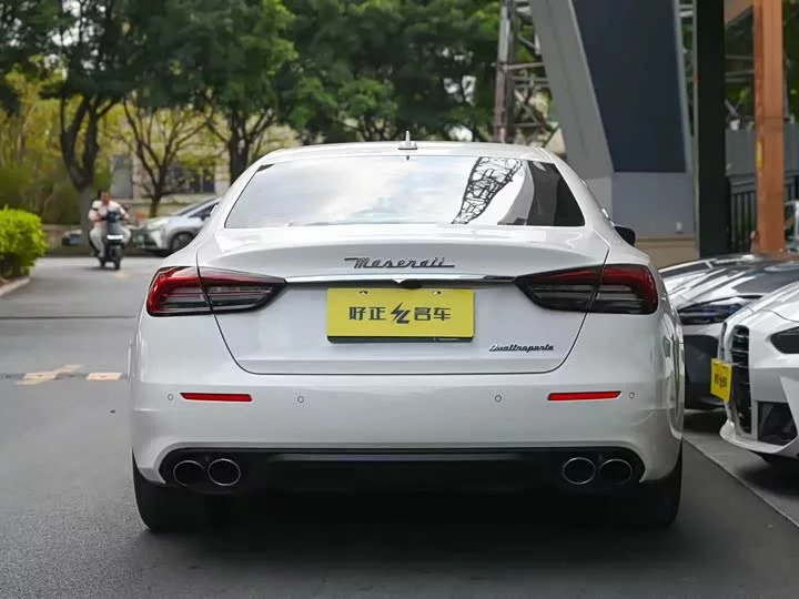 Maserati President