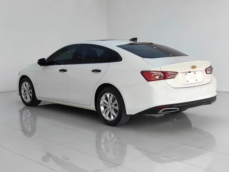 Chevrolet Malibu XL