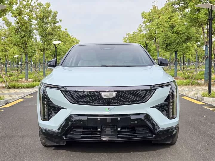 Cadillac IQ Aoge