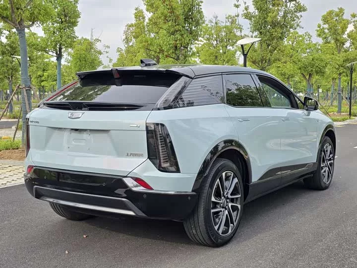 Cadillac IQ Aoge