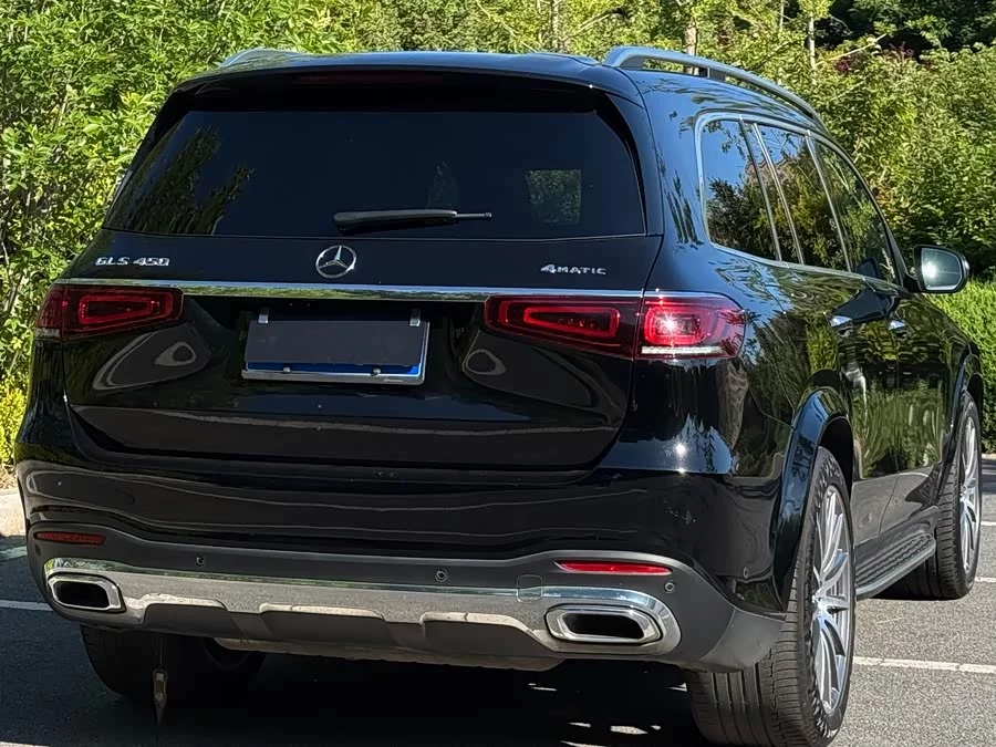 Mercedes Benz GLS